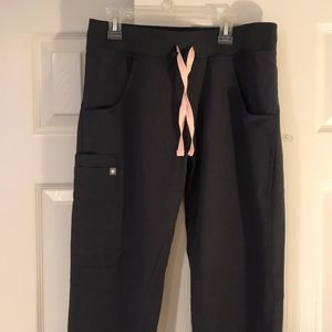 FIGS ‘kade cargo pants’ NWT (gray)